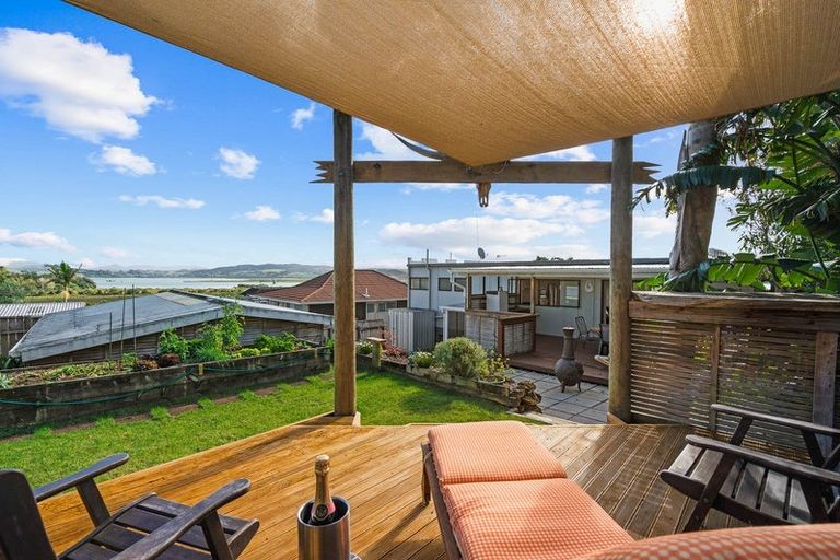 Photo of property in 19 Raumati Crescent, Onerahi, Whangarei, 0110