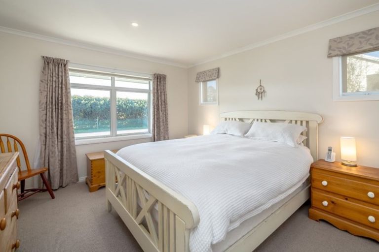 Photo of property in 14a Cotter Street, Greytown, 5712