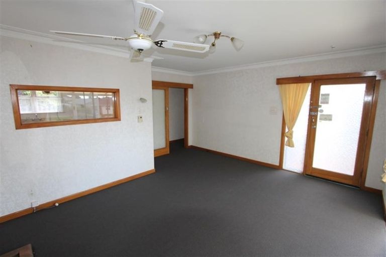 Photo of property in 12 Mawney Road, Henderson, Auckland, 0610