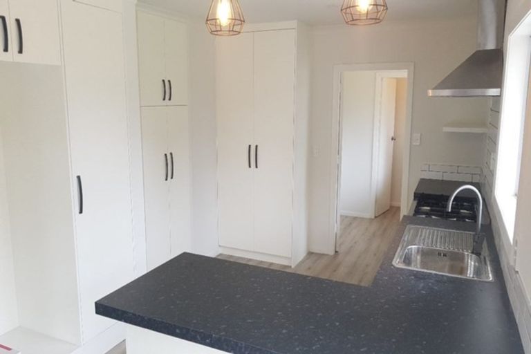 Photo of property in 7 Pinehurst Crescent, Russley, Christchurch, 8042