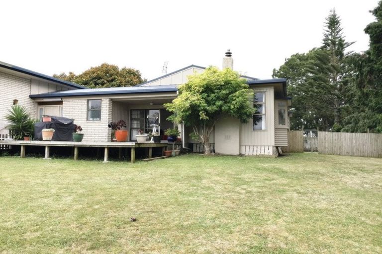 Photo of property in 3001a State Highway 2, Waitakaruru, Ngatea, 2471