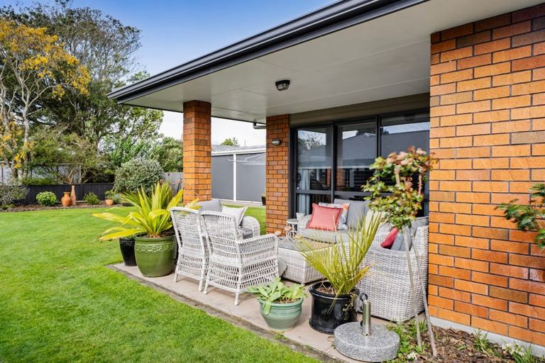 Photo of property in 59 Lismore Street, Merrilands, New Plymouth, 4312