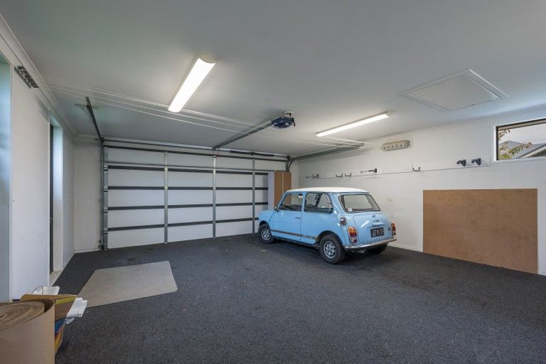 Photo of property in 2 Ashfield Place, Richmond, 7020