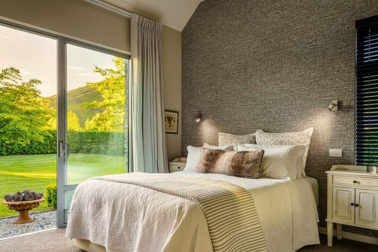 Photo of property in 4 Ellen Johnson Terrace, Lake Hayes, Queenstown, 9371