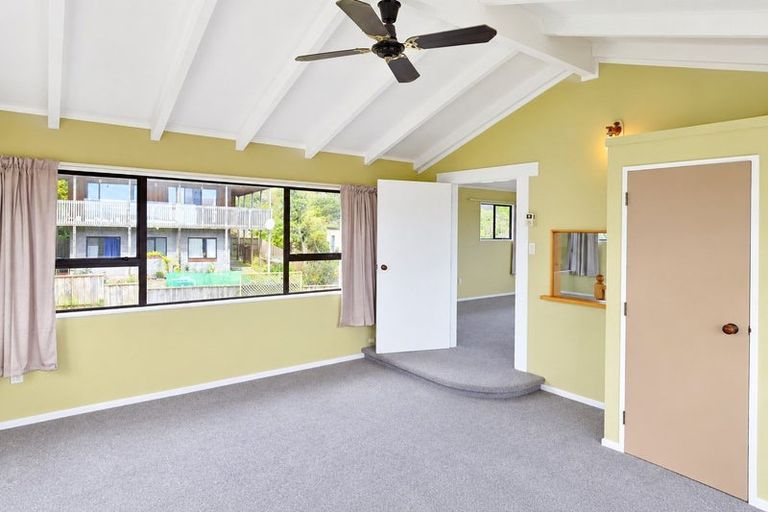 Photo of property in 3 Te Maku Grove, Waikanae, 5036