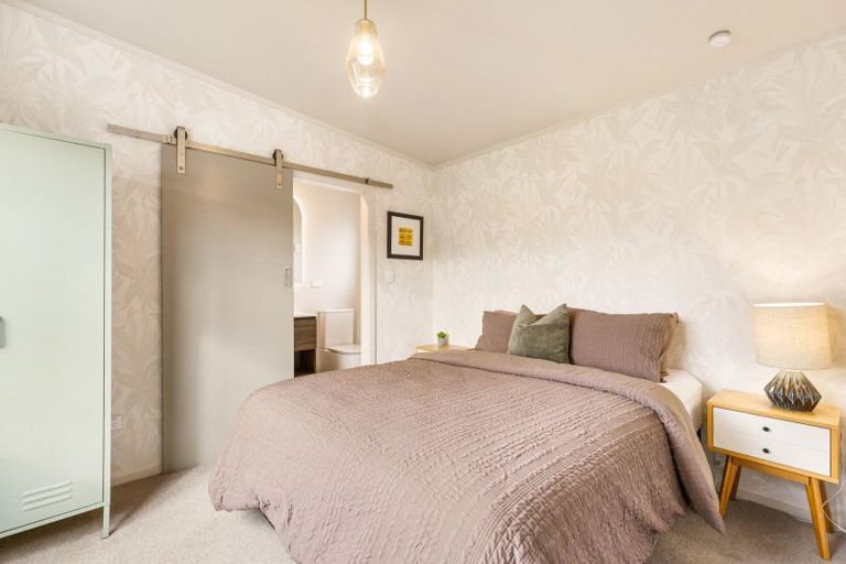 Photo of property in 60 Neplusultra Street, Cromwell, 9310