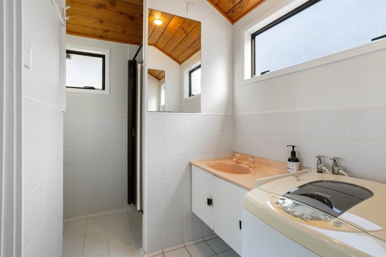 Photo of property in 205 Tamaki Road, Whangamata, 3620