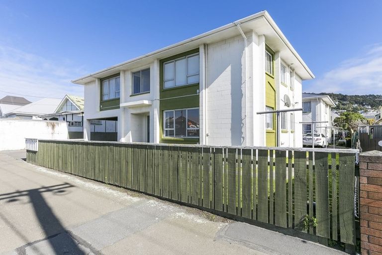 Photo of property in 1/22 Ross Street, Kilbirnie, Wellington, 6022