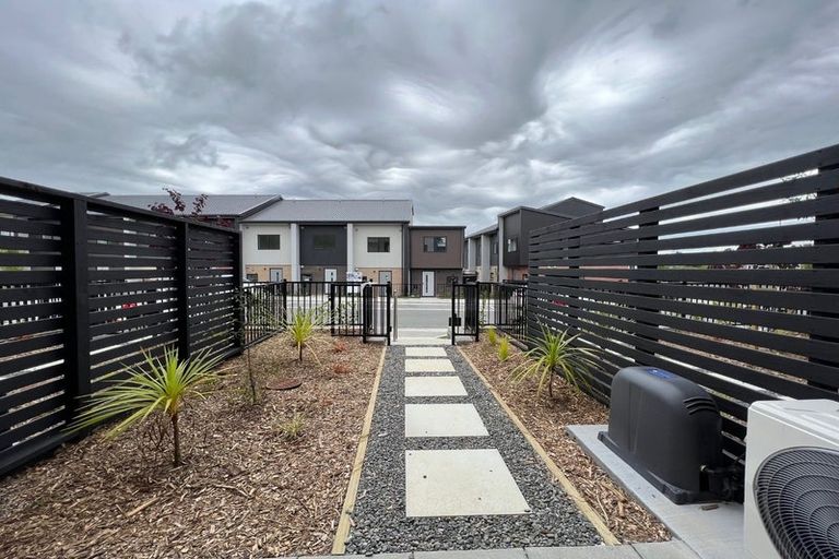 Photo of property in 27 Selo Street, Glen Eden, Auckland, 0602