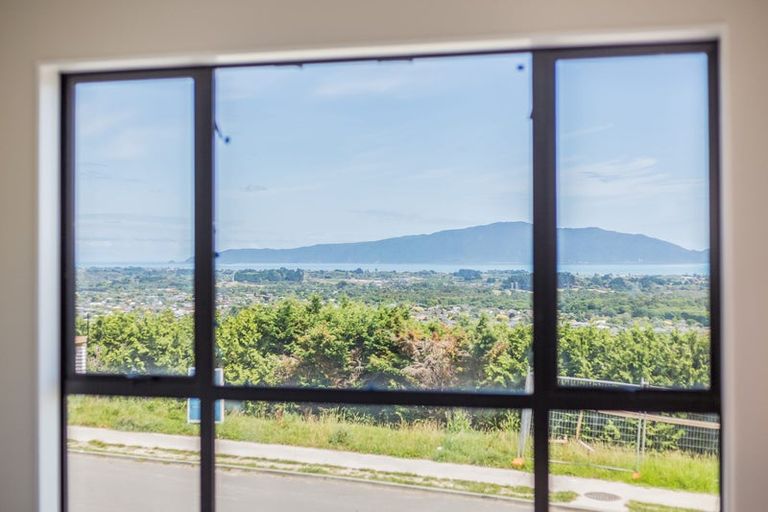 Photo of property in 11 Wilson Way, Waikanae, 5036