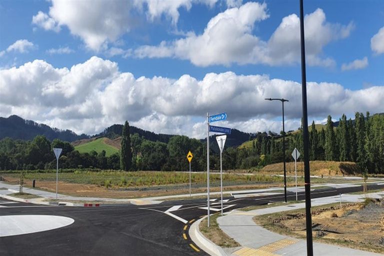 Photo of property in 8 Mataikokako Loop, Kawakawa Bay, 2585