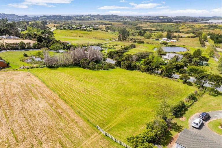 Photo of property in 2206 Cove Road, Mangawhai, 0573