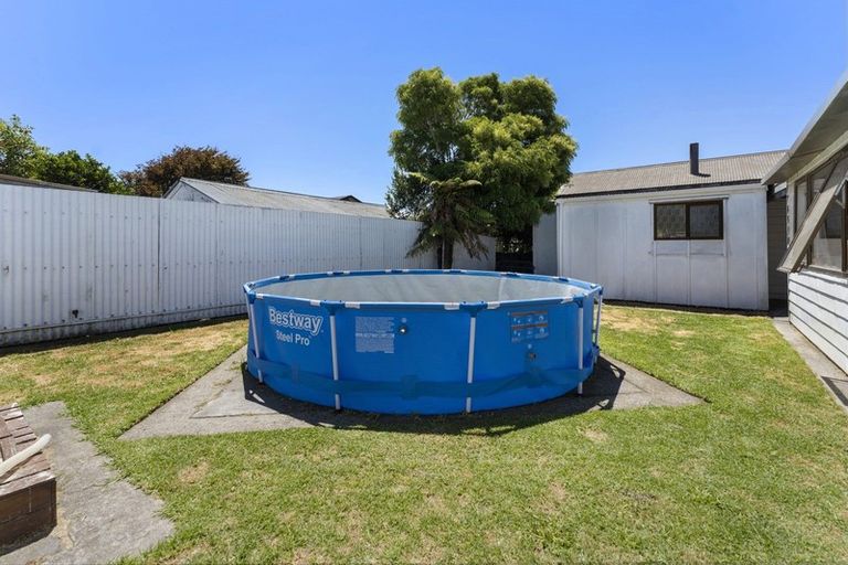 Photo of property in 79 Cracroft Street, Waitara, 4320