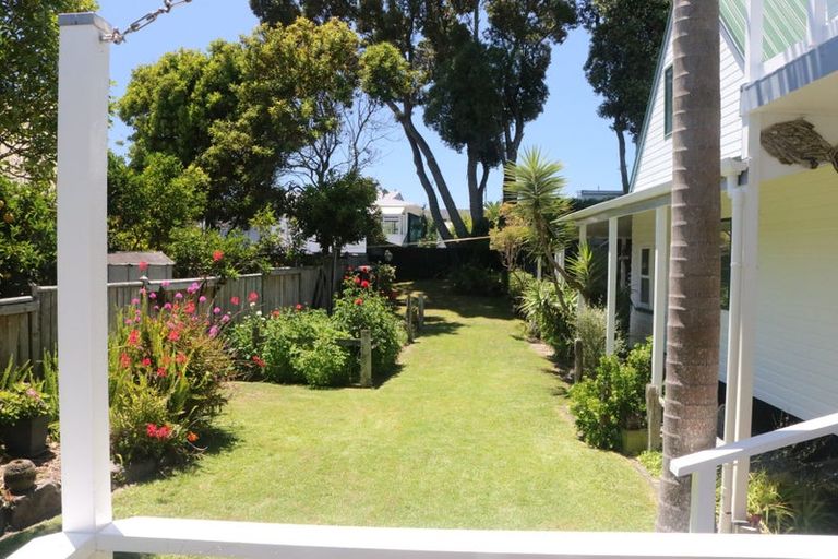 Photo of property in 11 Ohiwa Parade, Ohope, 3121