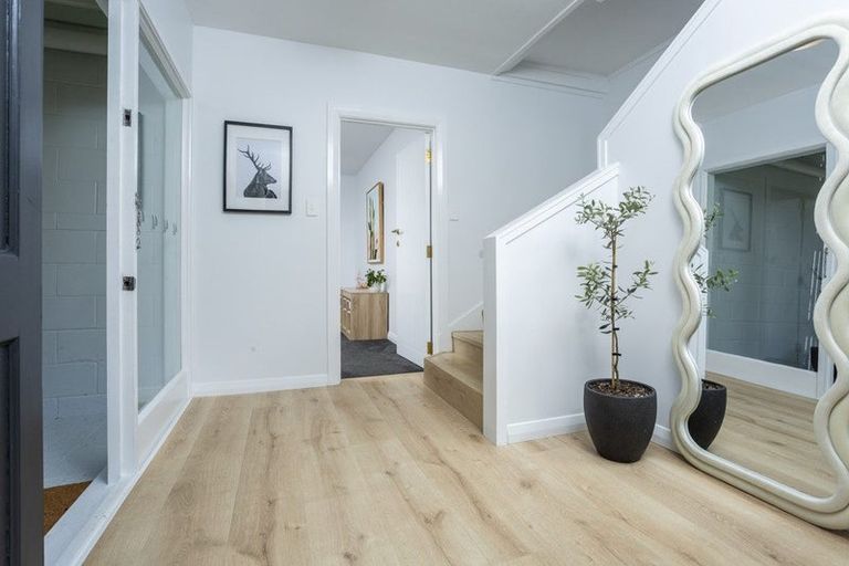 Photo of property in 13 Hume Drive, Hillcrest, Auckland, 0627