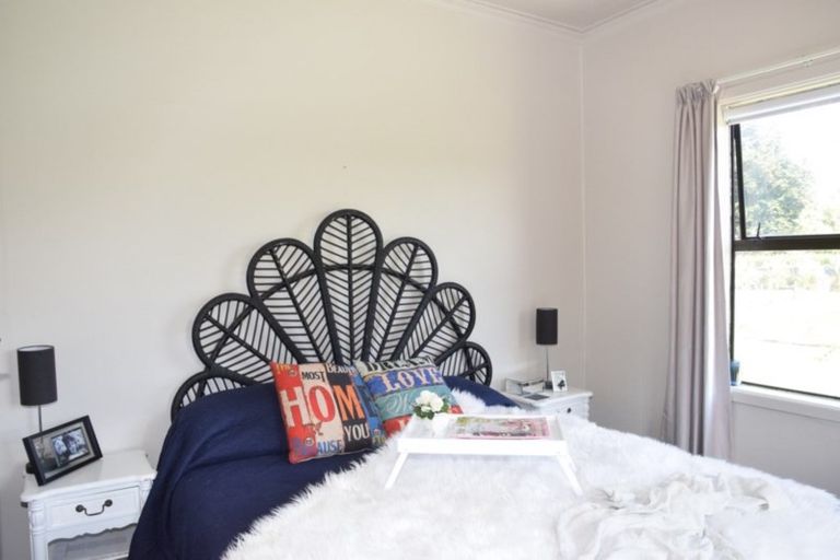 Photo of property in 2 Derby Street, Woodend, Invercargill, 9877