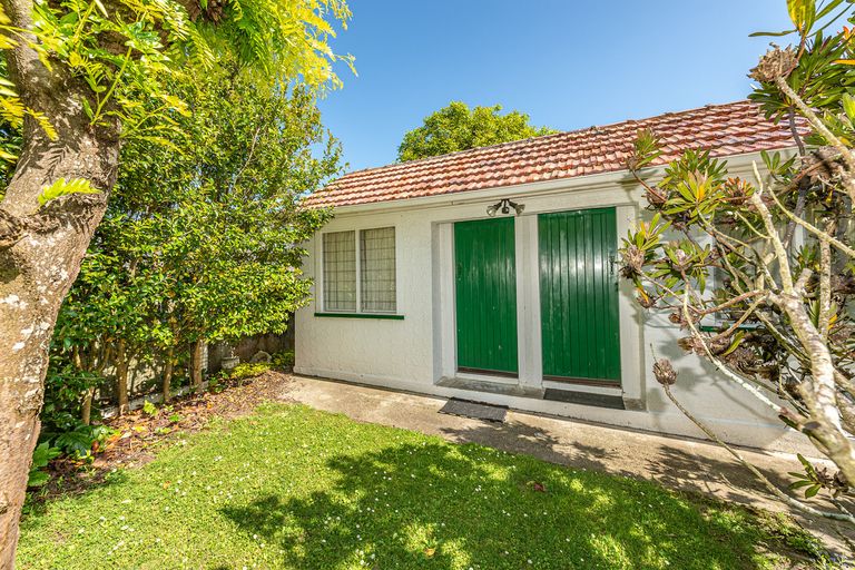 Photo of property in 138 Anzac Parade, Whanganui East, Whanganui, 4500