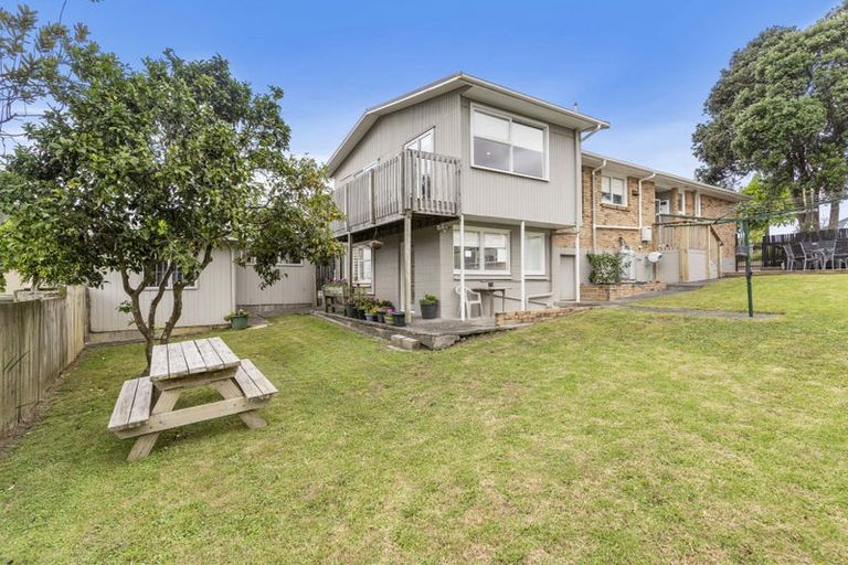 Photo of property in 37 Whitford Road, Howick, Auckland, 2014