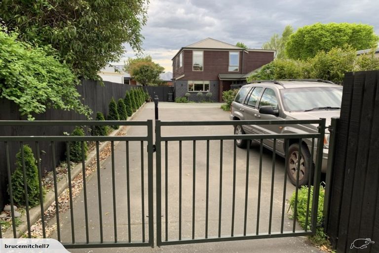 Photo of property in 130 Wairakei Road, Bryndwr, Christchurch, 8053