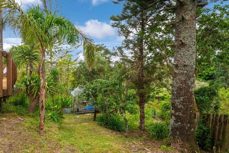 Photo of property in 105 Kia Ora Road, Beach Haven, Auckland, 0626