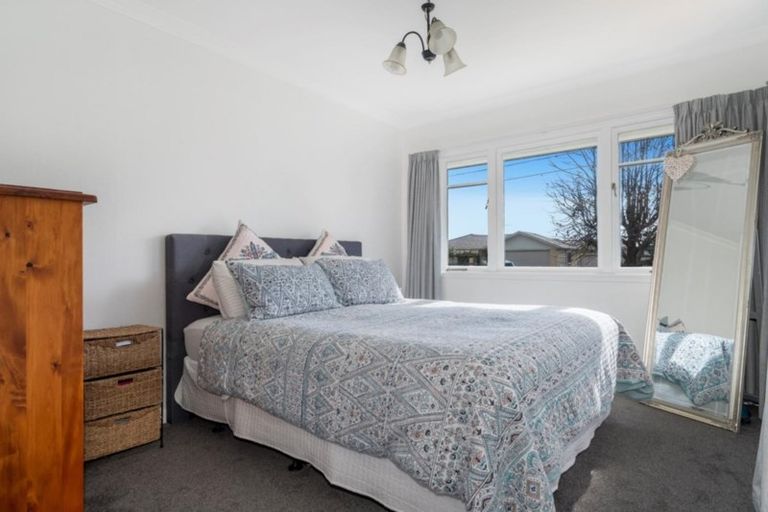 Photo of property in 19a Pemberton Crescent, Greerton, Tauranga, 3112