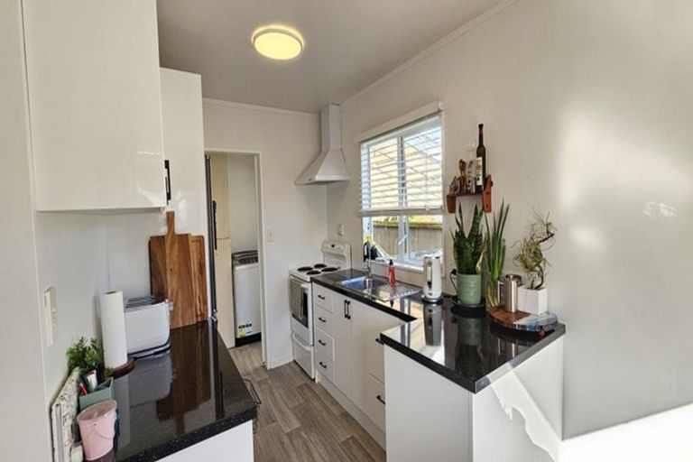 Photo of property in 289 Naenae Road, Naenae, Lower Hutt, 5011