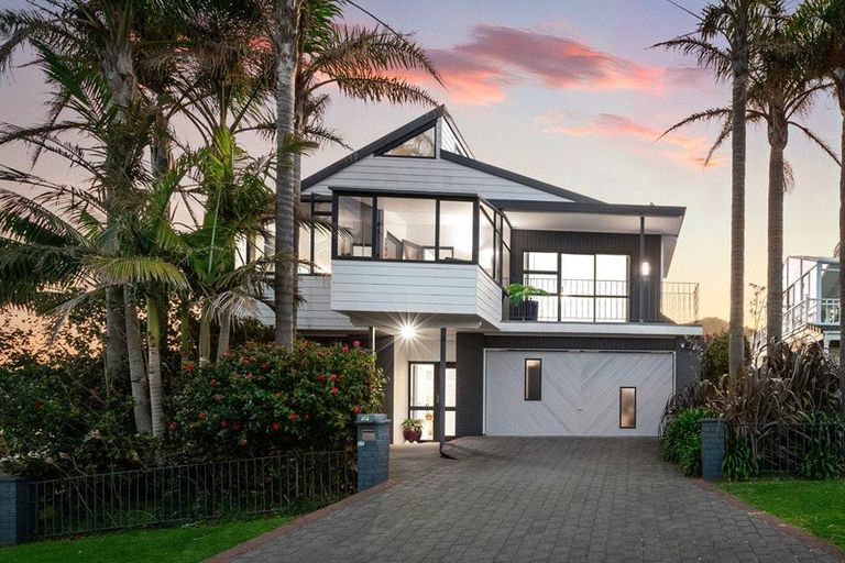 Photo of property in 11 Mayor View Terrace, Waihi Beach, 3611