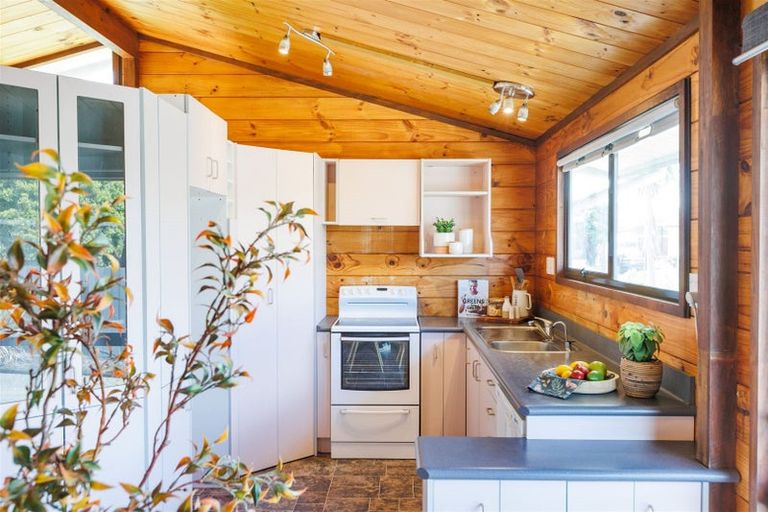 Photo of property in 11 Waltham Court, Cloverlea, Palmerston North, 4412