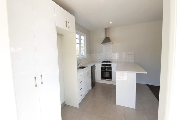 Photo of property in 6 Riverlaw Terrace, Saint Martins, Christchurch, 8022