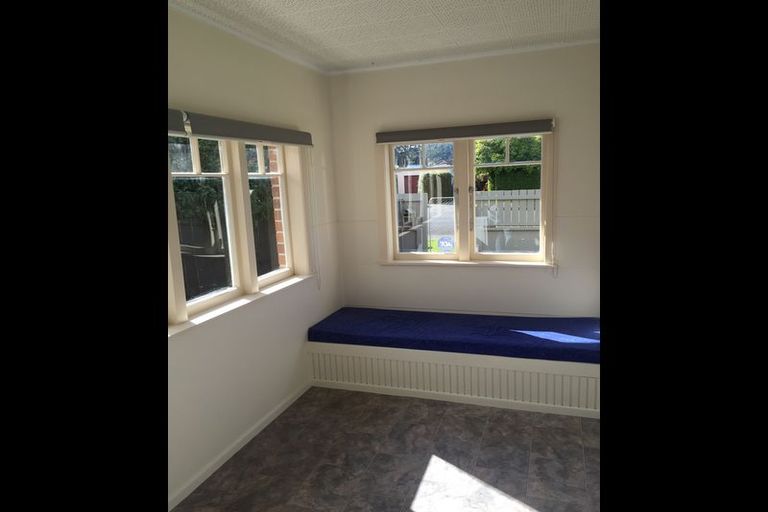 Photo of property in 1/3 Henry Street, Ebdentown, Upper Hutt, 5018