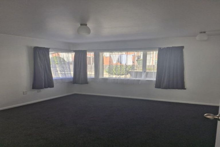 Photo of property in 110 Young Street, New Plymouth, 4310