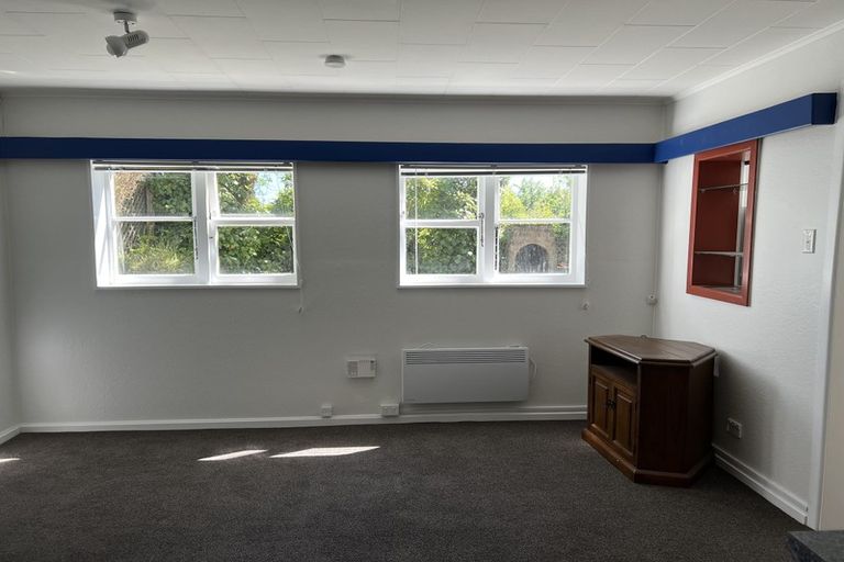 Photo of property in 21 Kitchener Terrace, Johnsonville, Wellington, 6037