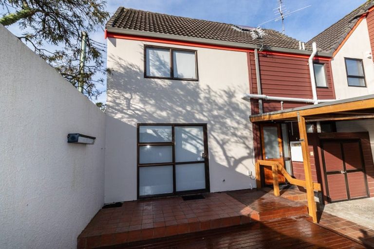 Photo of property in Lynster Mews, 10c Standen Street, Karori, Wellington, 6012