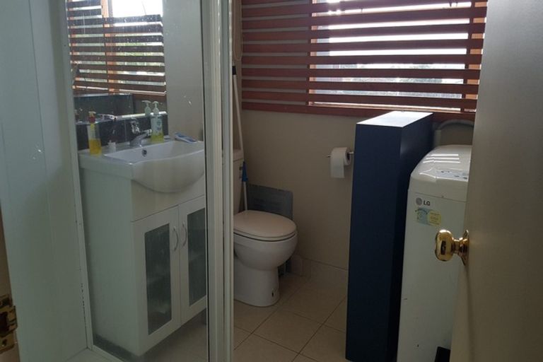 Photo of property in 13 Bruce Road, Glenfield, Auckland, 0629