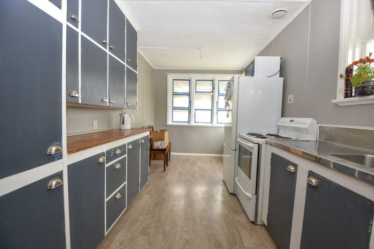 Photo of property in 12 Watt Street, Featherston, 5710