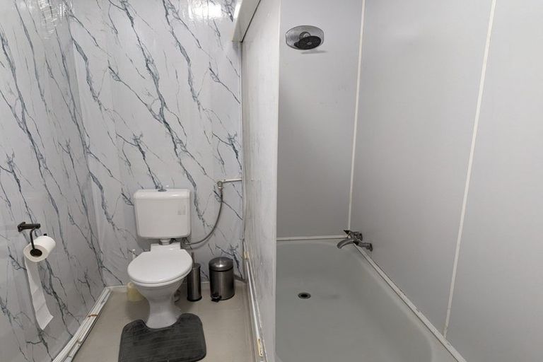 Photo of property in 118b Konini Road, Titirangi, Auckland, 0604