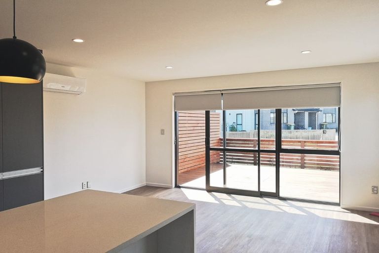 Photo of property in 17d Scott Road, Hobsonville, Auckland, 0616