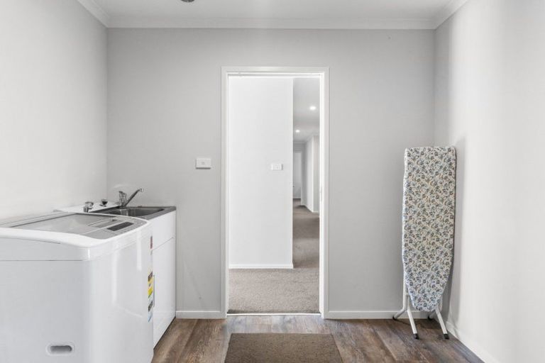 Photo of property in 32 Harding Drive, Papamoa Beach, Papamoa, 3118