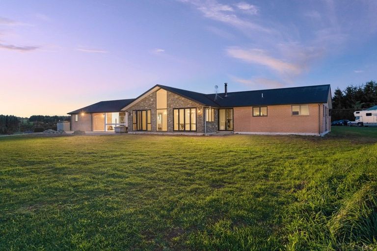 Photo of property in 14 Sarona Park Drive, Omanawa, Tauranga, 3171