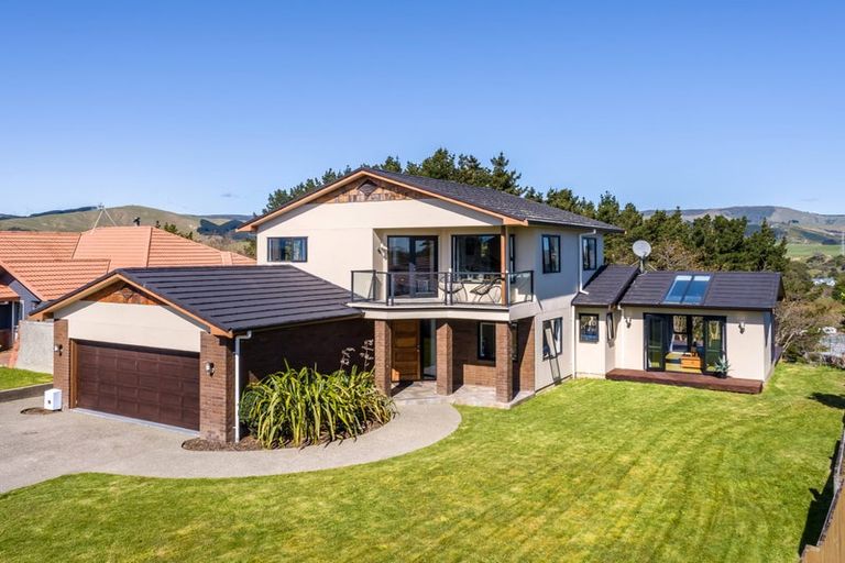 Photo of property in 106 Pacific Drive, Fitzherbert, Palmerston North, 4410