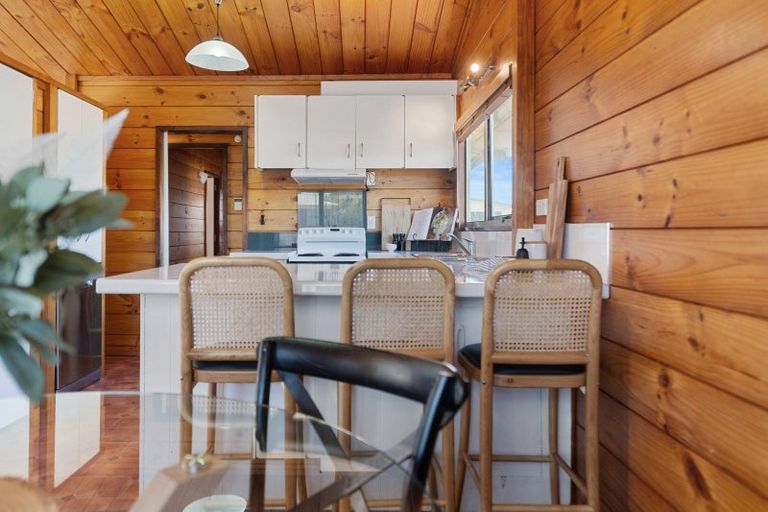 Photo of property in 14 Petrie Street, Pomare, Rotorua, 3015