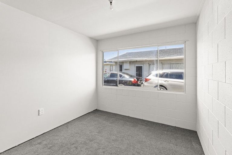 Photo of property in 2/124 Ngamotu Road, Spotswood, New Plymouth, 4310