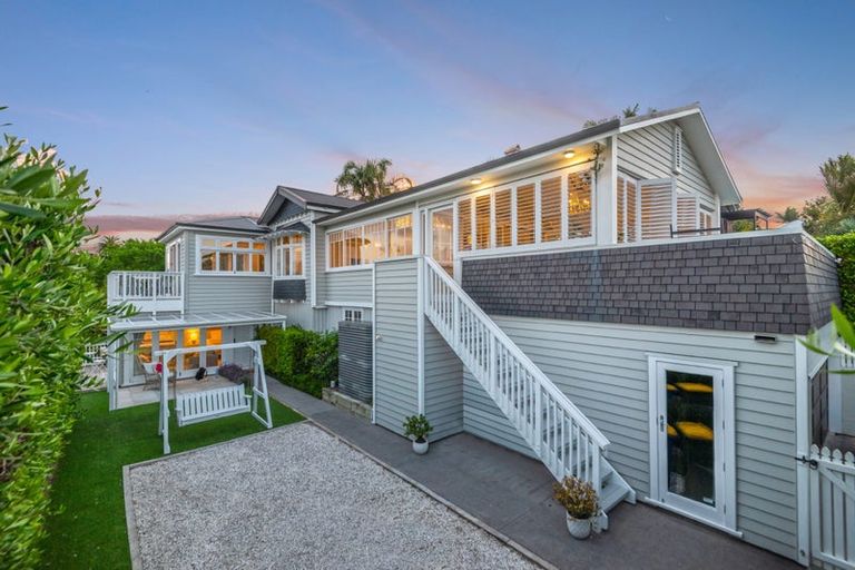 Photo of property in 1 Milton Road, Northcote Point, Auckland, 0627