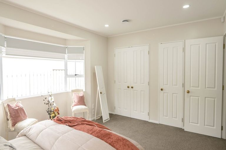 Photo of property in 2/45 Great South Road, Papakura, 2110