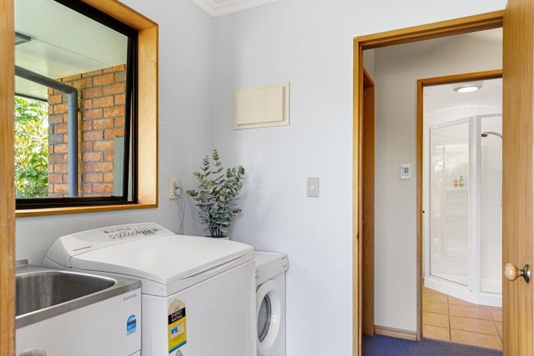 Photo of property in 39 Kew Road, Westport, 7825