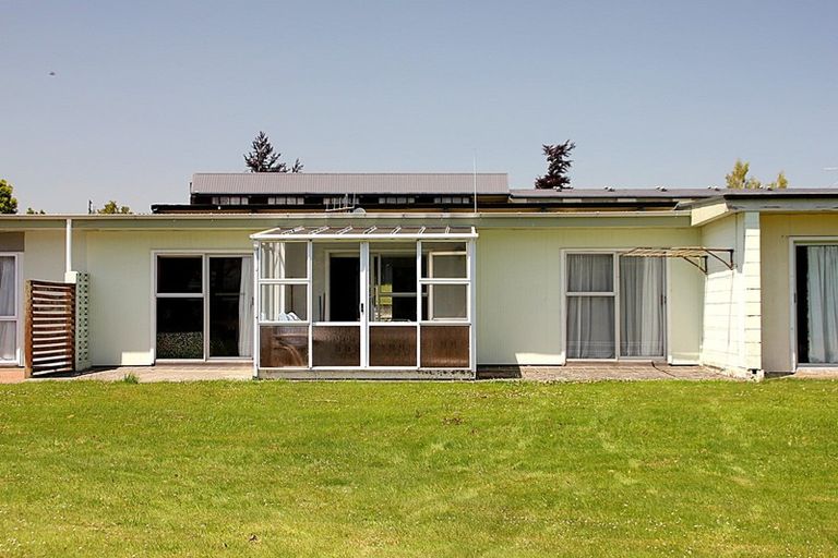 Photo of property in 15 Burnby Place, Te Anau, 9679