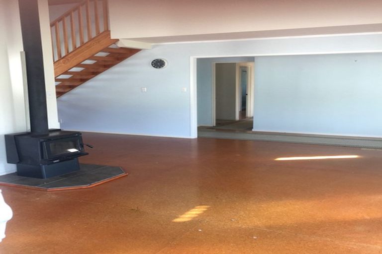 Photo of property in 295a Vipond Road, Stanmore Bay, Whangaparaoa, 0932