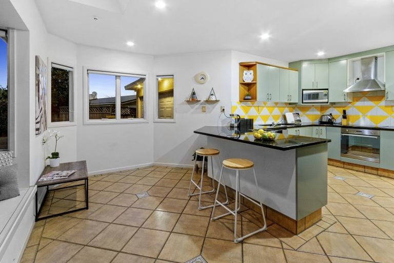 Photo of property in 2/5 Jutland Street, Mairangi Bay, Auckland, 0630