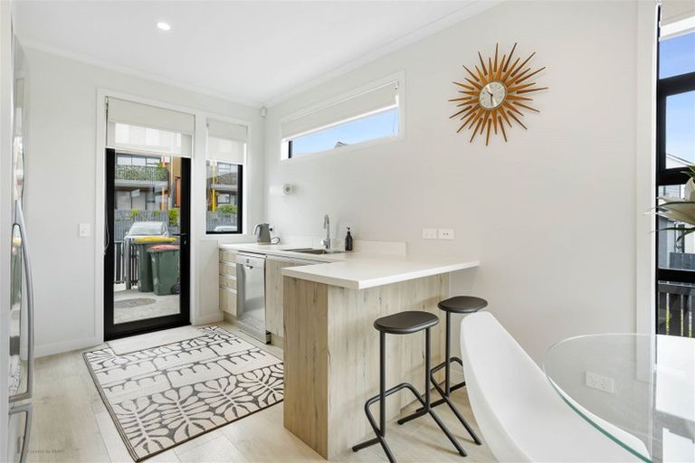 Photo of property in 19 Frank Gill Road, Hobsonville, Auckland, 0616