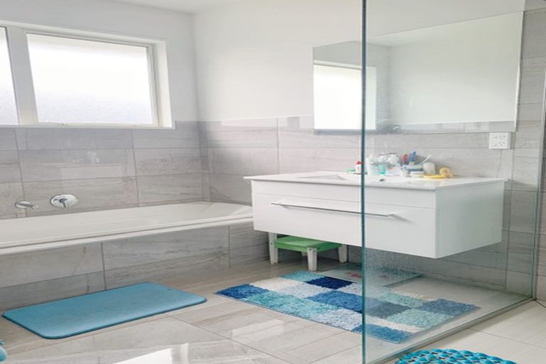 Photo of property in 12 Hyde Place, Halswell, Christchurch, 8025